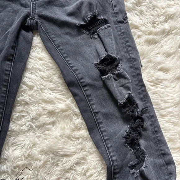 American Eagle Outfitters Charcoal Distressed Skinny Jeans - Picture 7 of 16